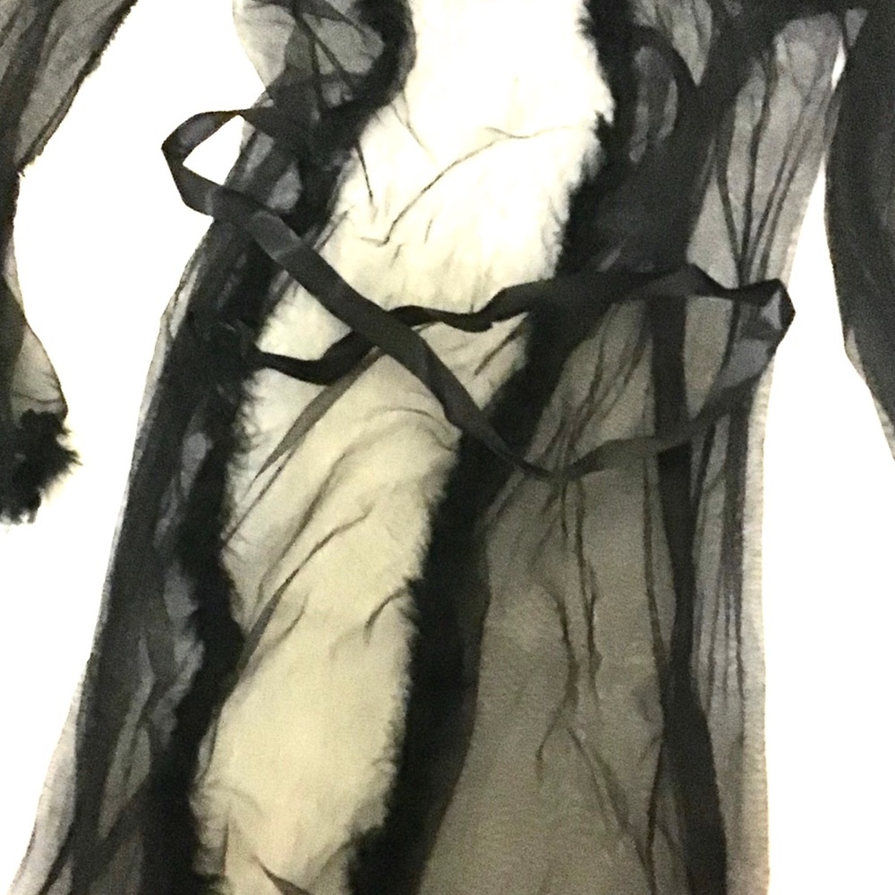 Lace robe